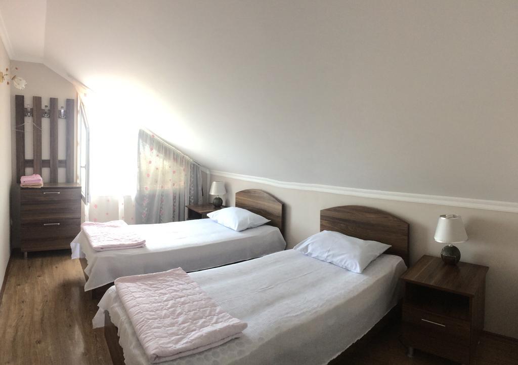 Mari Guest House Telavi Eksteriør bilde