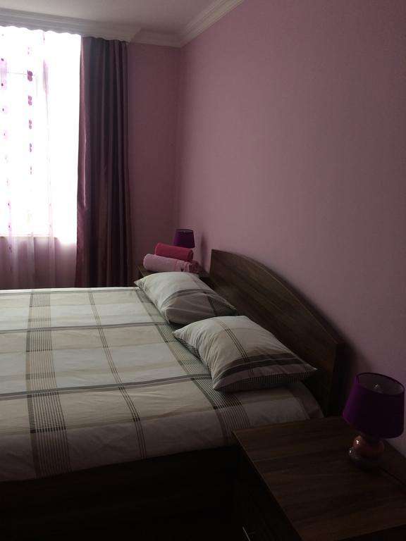 Mari Guest House Telavi Eksteriør bilde