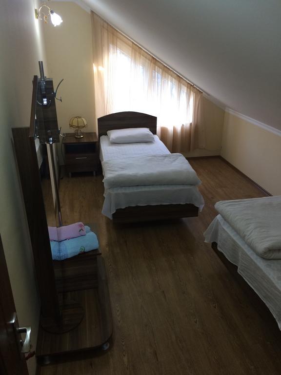 Mari Guest House Telavi Eksteriør bilde