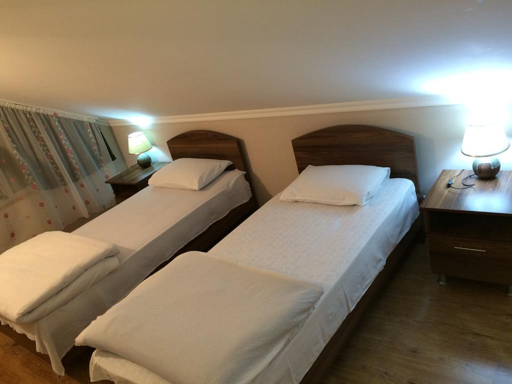 Mari Guest House Telavi Eksteriør bilde